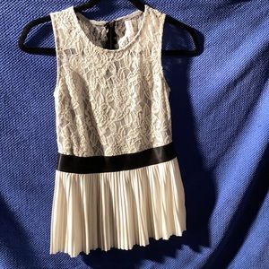 Cute lace detail blouse